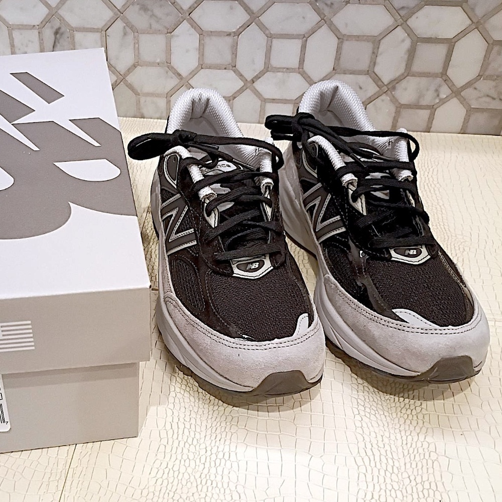 Brand New New Balance 990v6 Men’s 8D US Medium 41.5 EU 7.5 UK Black & Gray
